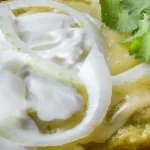 Deleita tu paladar con auténticas enchiladas verdes