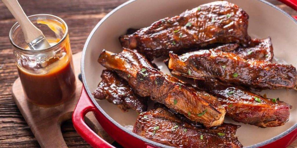 descubre como preparar costillas de cerdo al vino tinto - ¡Descubre cómo preparar costillas de cerdo al vino tinto!