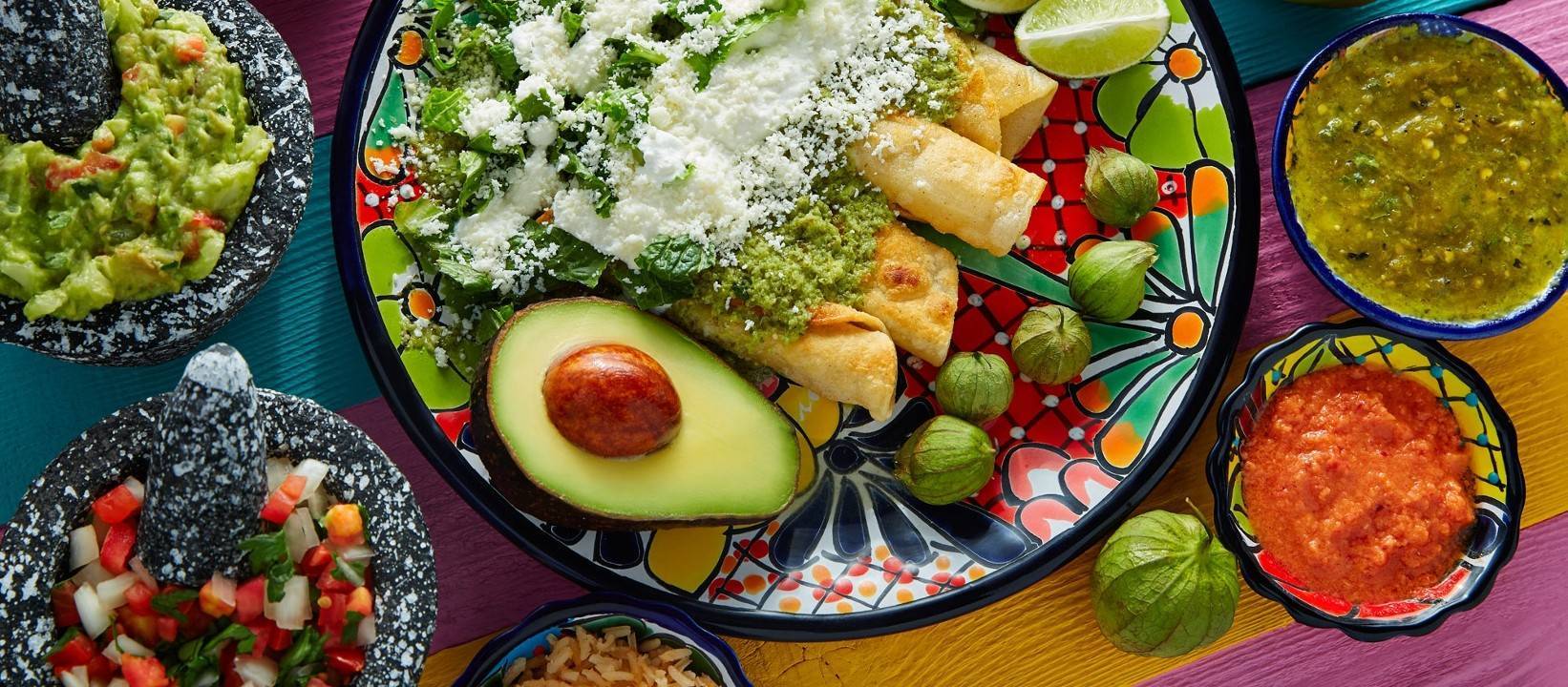 disfruta de un autentico guacamole en molcajete - ¡Disfruta de un auténtico Guacamole en Molcajete!