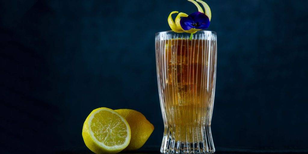 disfruta de un refrescante te helado long island - ¡Disfruta de un refrescante Té Helado Long Island!