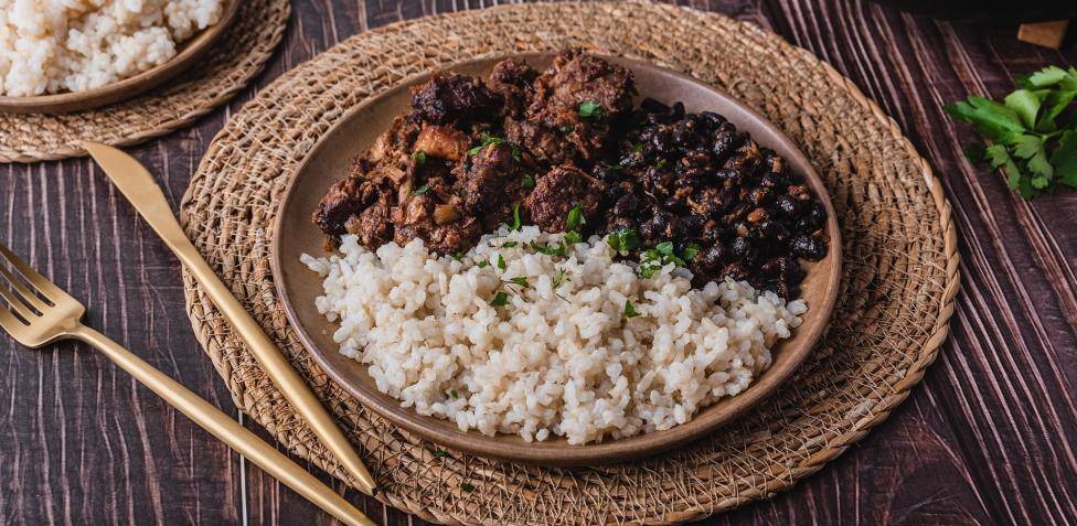 el origen de la feijoada de donde es este plato brasileno - El origen de la feijoada: ¿De dónde es este plato brasileño?