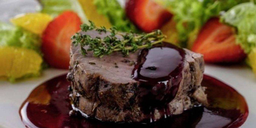 filete de res en salsa de jamaica con vino tinto - ¿Filete de Res en Salsa de Jamaica con Vino Tinto?