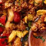 ¿Prueba el auténtico sabor del pollo Hunan con salsa especial?